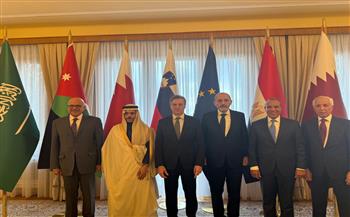 وزير الخارجية يبحث مع رئيس وزراء سلوفينيا التطورات الإقليمية بجانب وزراء خارجية السعودية والأردن والبحرين وقطر