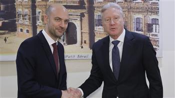 وزيرا خارجية لبنان وفرنسا يبحثان التحضيرات لمؤتمر دعم الجيش وقوى الأمن اللبنانيين