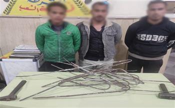 كشف ملابسات قيام بعض الأشخاص بسرقة حديد الحواجز الخرسانية بأحد الطرق بالإسكندرية