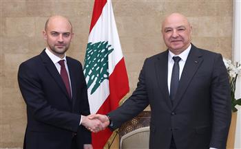 الرئيس اللبناني: انسحاب إسرائيل وانتشار الجيش حتى الحدود مدخل رئيسي لحل الوضع في الجنوب