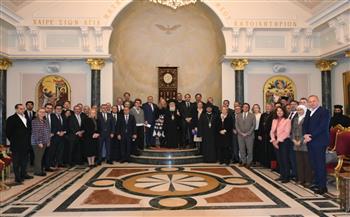 بطريرك القدس للروم الأرثوذكس يحذر من تصاعد اعتداءات المستوطنين بالضفة