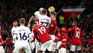 الدوري الإنجليزي.. توتنهام يتفوق على مانشستر يونايتد في القيمة التسويقية  