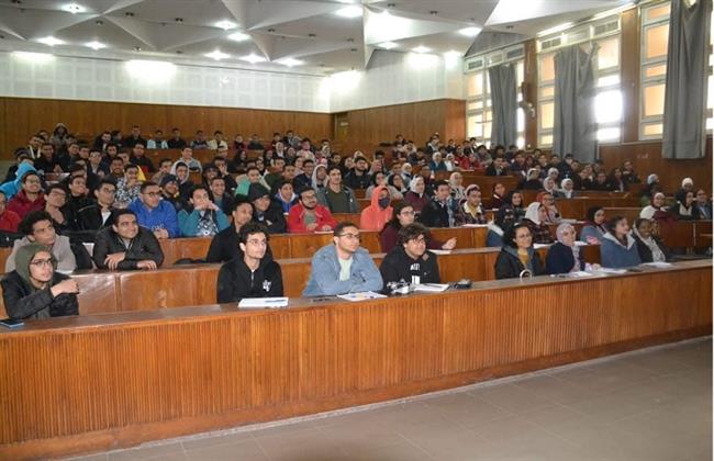 جامعة الإسكندرية تستقبل طلابها مع بدء الفصل الدراسي الثاني