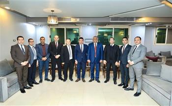 نائب محافظ سوهاج يهنئ مجلس إدراة نادي مستشاري النيابة الإدراية الجديد بسوهاج