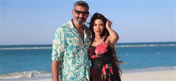 رومانسية بين ياسر جلال وإيرينا يسري  بسبب "كلهم بيحبوا مودي"