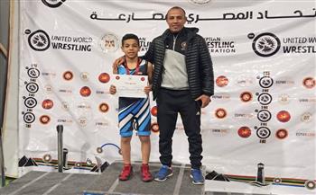 محافظ أسيوط يهنئ اللاعب كريم وليد عبد الرحمن لفوزه بذهبية بطولة الجمهورية للمصارعة للبراعم 