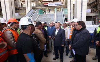 وزير النقل: القطار الكهربائي السريع مشروع عملاق يمثل نقلة نوعية في وسائل النقل الجماعي