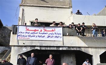 رئيس وزراء لبنان يزور المناطق الجنوبية دعما لصمود أهلها