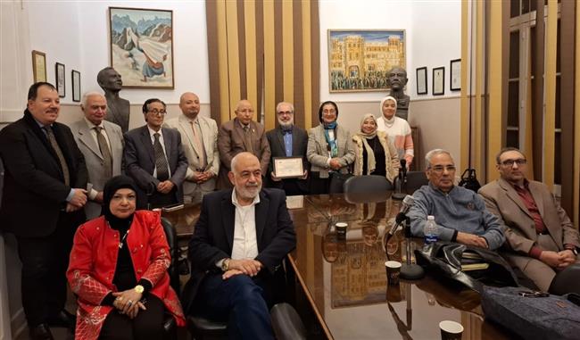 مناقشة «ترجمات المؤلفات الأدبية اليونانية إلى العربية» باتحاد كتاب مصر