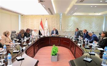 وزير التعليم يبحث مع مدير مكتب برنامج الأغذية العالمي في مصر تعزيز الشراكة في برامج التغذية المدرسية