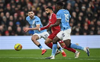 الدوري الإنجليزي.. ليفربول يتعادل مع مانشستر سيتي في شوط أول سلبي