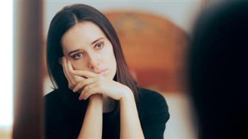 6 عبارات تؤكد على توقف المرأة عن السعي للسعادة