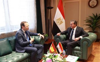 عبد الغفار يستقبل السفير الإسباني لبحث تعزيز التعاون الصحي