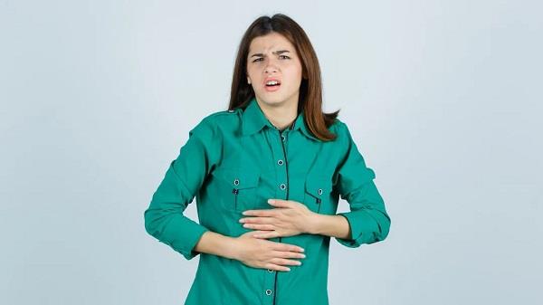 للنساء.. أسباب وراء مشاكل الهضم في الشتاء وأطعمة للتغلب عليها