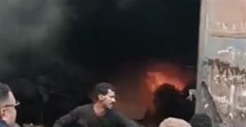 اندلاع حريق هائل في مخزن خردة بالهرم