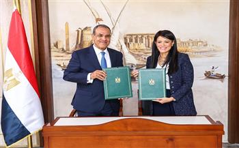 "التخطيط" و"الخارجية" تطلقان مشروع المراكز التكنولوجية المتنقلة لتوفير خدمات التصديق على الوثائق للمواطنين 