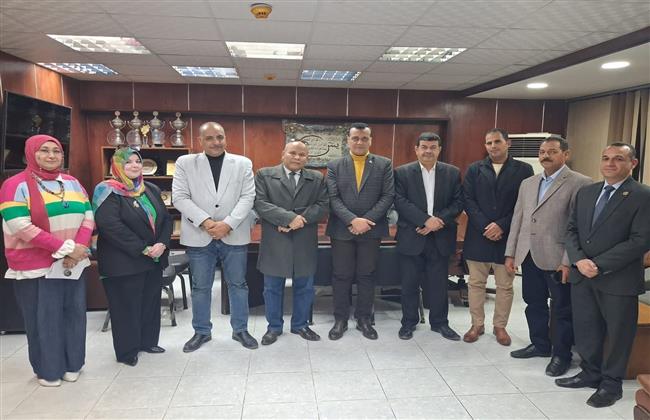 تكليف خريجي الدفعة الثانية من المبادرة الرئاسية "1000 مدير مدرسة" في سوهاج