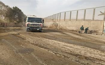 محافظة الجيزة ترفع 1200 طن مخلفات هدم بمحيط المنطقة الأثرية بالهرم