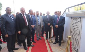 رئيس جامعة قنا يفتتح المركز البيومتري للأوراق الثبوتية