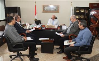 السكرتير العام ببنس سويف يناقش عددا من الموضوعات خلال الاجتماع الشهري لمجلس إدارة مركز تدريب علوم الحاسب الآلي