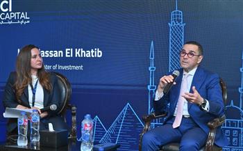 الخطيب: استقرار السياسة النقدية وحرية حركة رؤوس الأموال يعززان ثقة المستثمرين في السوق المصرية