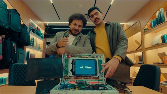 أحمد عصام السيد يستخدم مهاراته في الاحتيال لمساعدة فخر في فخر الدلتا 