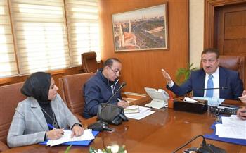 ​محافظ بورسعيد يوجه بتقديم التيسيرات اللازمة للمواطنين في ملف تراخيص المحال العامة