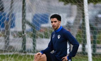الدوري الممتاز.. عمر جابر يدعم لاعبي الزمالك أمام بيراميدز من الملعب