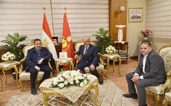 محافظ بورسعيد يستقبل عدد من المستثمرين في مجال القطاع السياحي 