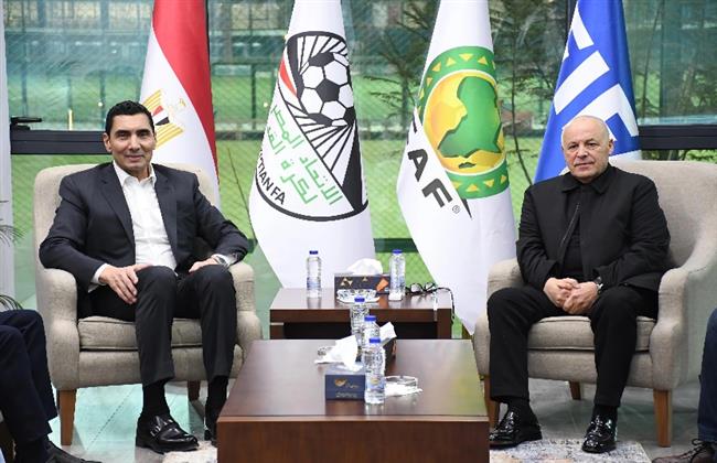 وزير الرياضة يزور مشروع "الهدف" بأكتوبر ويلتقي رئيس اتحاد الكرة  