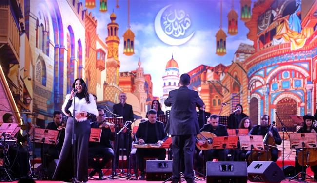 ليالي رمضان 2026| أشهر الأغاني الوطنية لفرقة «القومي للمسرح» في «هل هلالك 10»