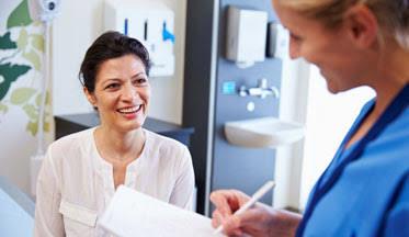 للمرأة..ظهور الشعر في أماكن غير معتادة..دلالة على هذه المشكلة الصحية