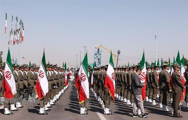 الجيش الإيراني: قصفنا بالمسيرات مصافي نفط ومستودعات وقود في حيفا