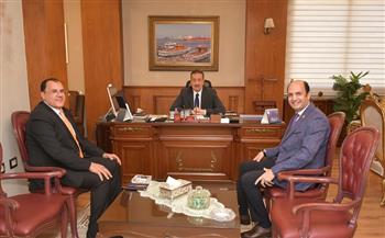 محافظ بورسعيد يستقبل  مدير فرع الهيئة العامة للرعاية الصحية الجديد 