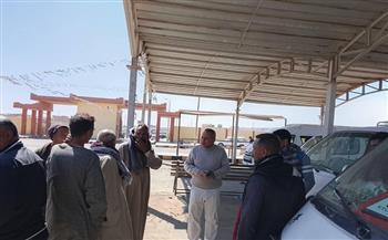 انتظام سير العمل بداخل الموقف الاقليمى بمدينة القصير في البحر الأحمر