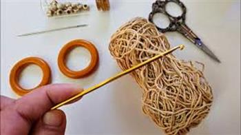 في شهر المرأة.. من هواية الكروشية لمشروع يدر دخلا لأسرتك