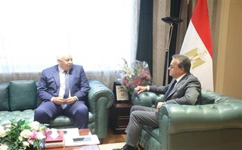 وزير الصحة يستقبل محافظ مطروح لمتابعة الاستعدادات لإدراج المحافظة ضمن منظومة التأمين الصحي الشامل 