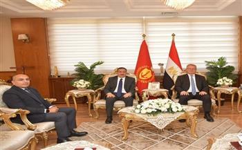 محافظ بورسعيد يستقبل الرئيس التنفيذي "رئيس مجلس إدارة شركة قناة السويس للحاويات " 