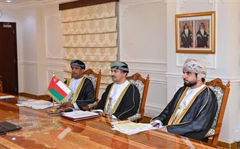 سلطنة عُمان تؤكد ضرورة أن يكون الخطاب الإعلامي متوازنًا ومسؤولًا يعزز الاستقرار