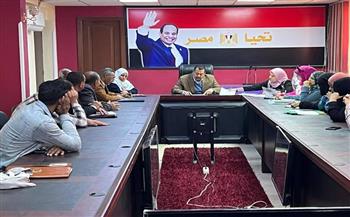 رئيس مدينة سفاجا يعقد اللقاء الدورى للمواطنين لبحث الشكاوى والمطالب الخاصة بهم