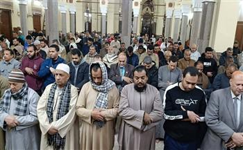 إقبال كبير على صلاة التراويح وندوات حول استثمار ليالي رمضان في مساجد سوهاج 