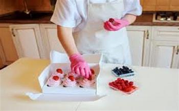 في شهر المرأة.. من مهارتك في صناعة الحلويات المنزلية إلى مشروع ناجح