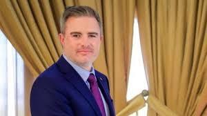 سفير كندا لدى بيروت يؤكد متابعة بلاده للتطورات فى لبنان ودعمها للجيش