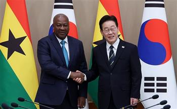 الرئيسان الكوري والغاني يتفقان على تعزيز التعاون في مجالات الأمن البحري وتغير المناخ