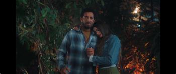 تارا عماد وعمرو سعد يغنيان "حاجة غريبة" لشادية وعبد الحليم حافظ في مسلسل إفراج   