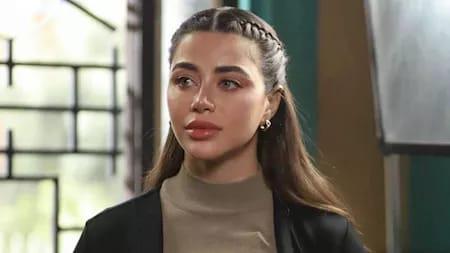 يارا السكري تتلقى حب الشارع.. عمال يحيون "روح" احتفالا بنجاح مسلسل "علي كلاي"  