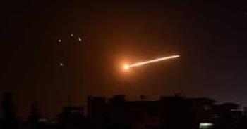 إسرائيل تعترض صواريخ في سماء تل أبيب.. والإسعاف يزعم عدم وقوع إصابات 