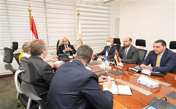 وزير الاستثمار يبحث مع السفيرة ريكا إيلا تعزيز التعاون الاقتصادي بين مصر وفنلندا