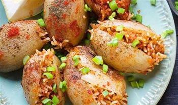 طريقة عمل محشى بصل بدبس الرمان