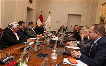 وزير العدل يؤكد أهمية توطيد أوجه التعاون بين السلطتين التنفيذية والتشريعية   